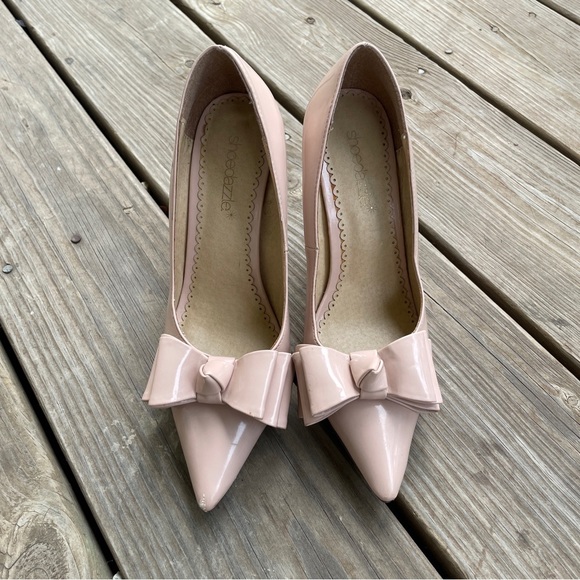 Shoedazzle blush bow heels - Picture 2 of 12